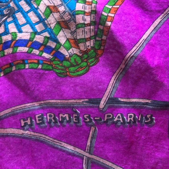 Hermes Scarf/Shawl. ‘Les Domes Celeste’. 100% Silk. Sheer. Made in France. - Picture 6 of 16